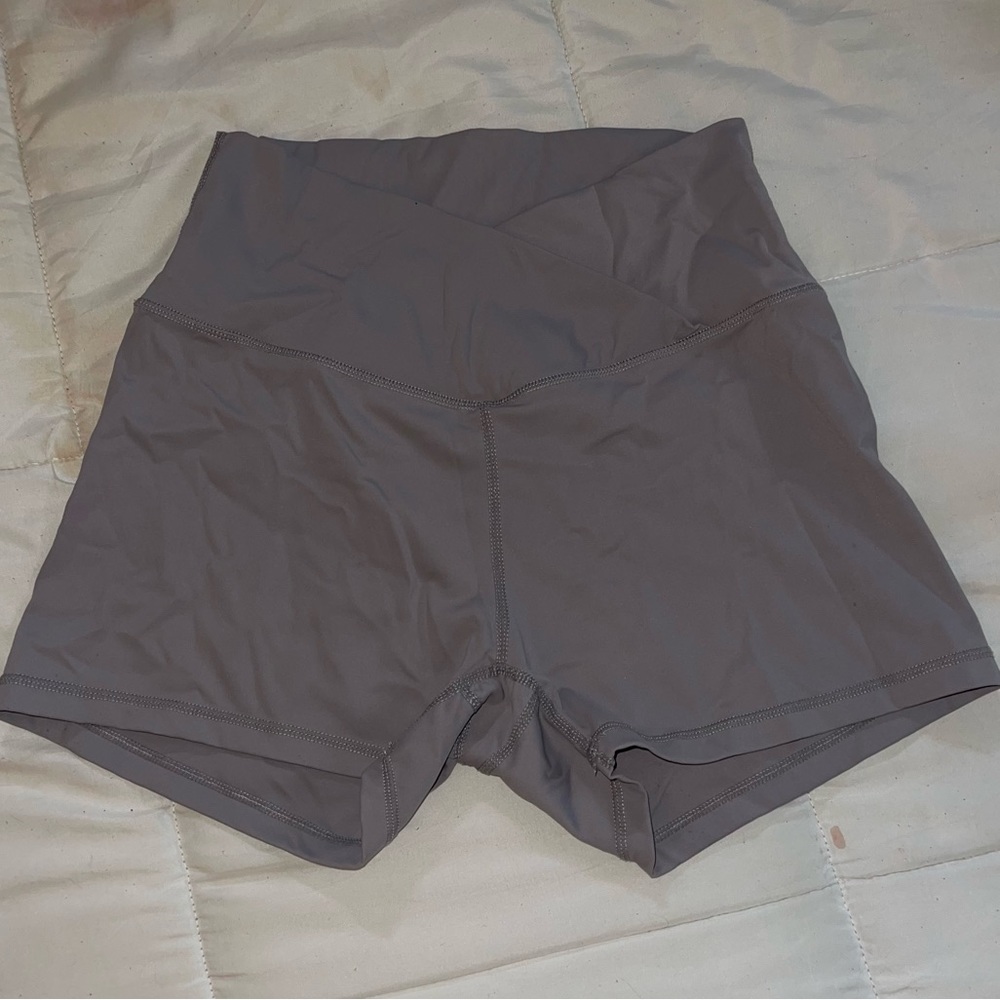 Women's 3"" Gym Shorts Cross-Over Waist Band Workout Shorts Sports